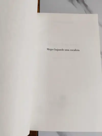 Libro 'Mujer bajando una escalera' de Bernhard Schlink - miniatura 3