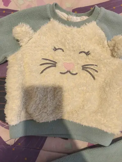 Conjunto infantil polar con diseño de gatito - miniatura 2