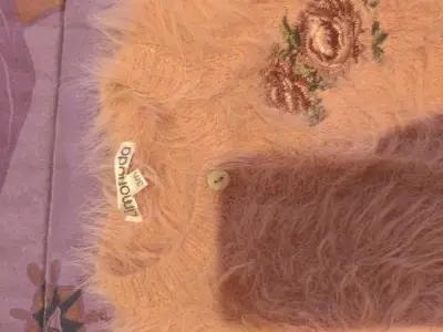 Chaleco peludo rosa para niña - miniatura 3