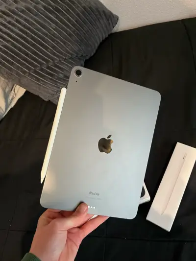 iPad Air 5ta generación + Apple Pencil - miniatura 3