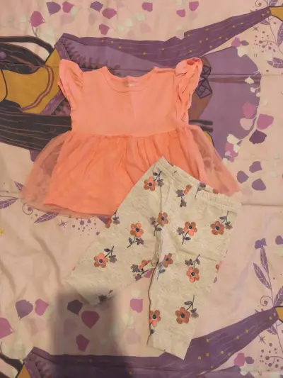 Conjunto infantil vestido y leggings - miniatura 1