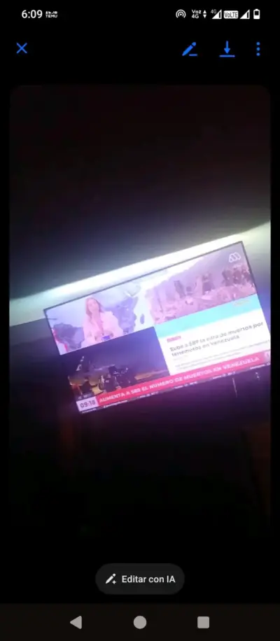 Smart TV Phillips 55p con luces - miniatura 1