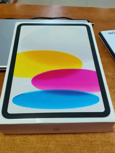 iPad 11 nuevo en caja sellada - miniatura 1