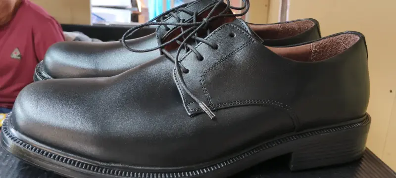 Zapatos formales negros Overland nuevos - 2