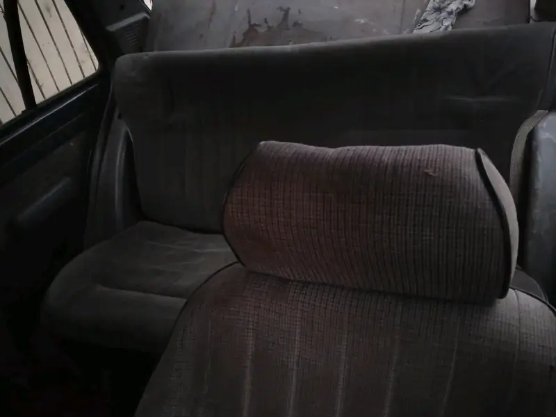 Auto compacto GT usado en buen estado - 6