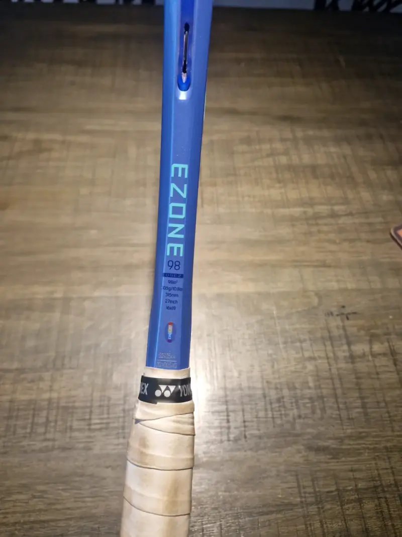 Yonex ezone blast blue 98 - 4