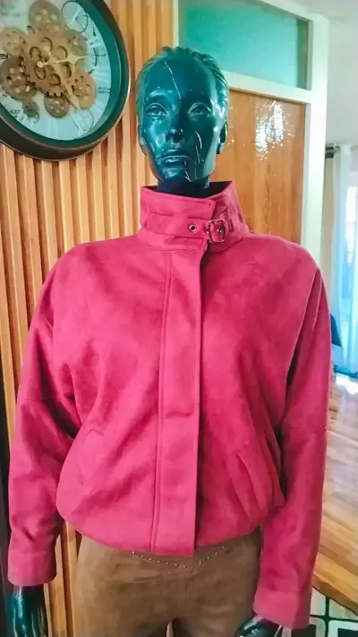 Chaqueta de gamuza roja para mujer - miniatura 1