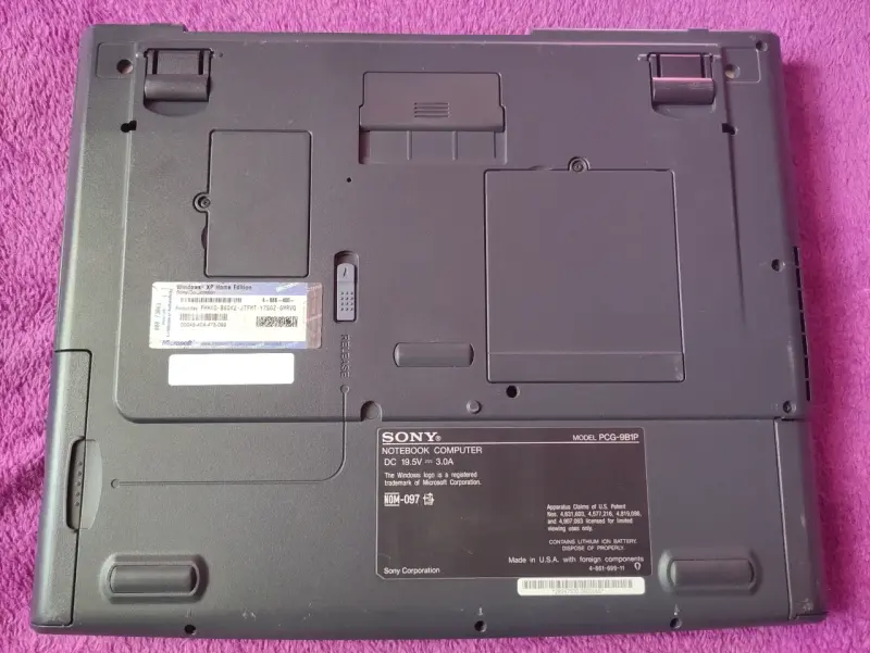 Laptop Sony Vaio antiguo en buen estado - 5