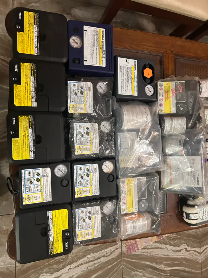 Compresor con Kit de reparación de neumáticos - 2