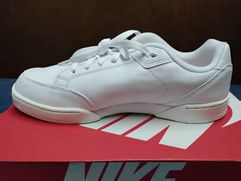 Zapatillas Nike blancas de cuero - 3