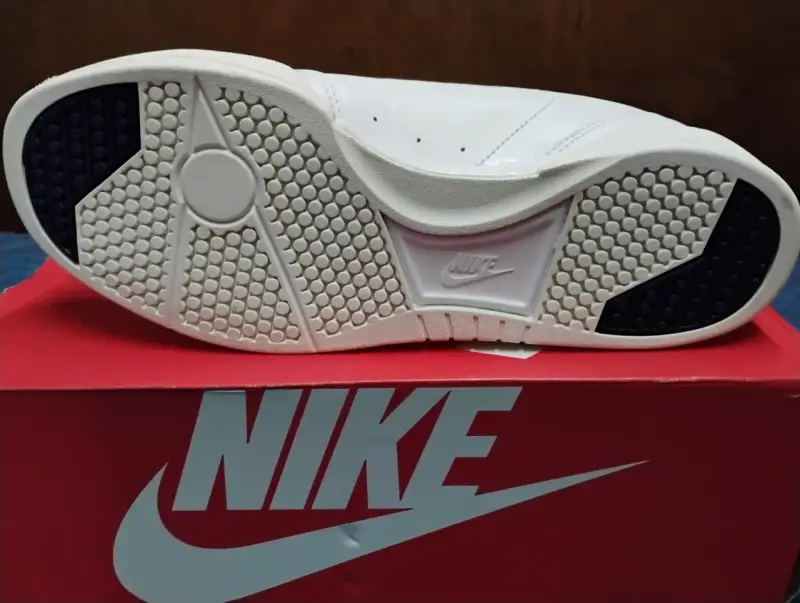 Zapatillas Nike blancas de cuero - 4