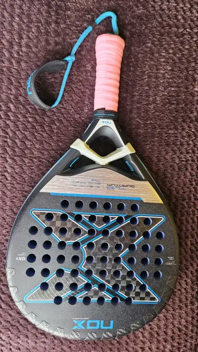 Pala de pádel NOX con funda - miniatura 3