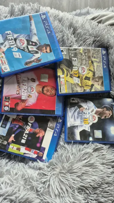 Colección de juegos FIFA para PS4 - miniatura 1