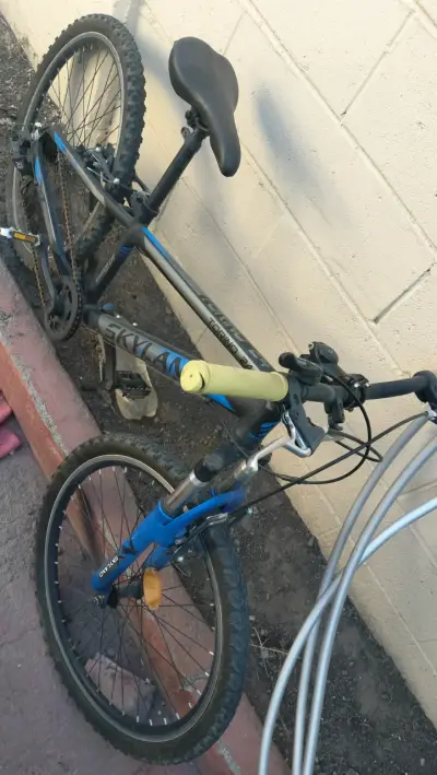 Bicicleta montaña Skyland Torino 24" - miniatura 1