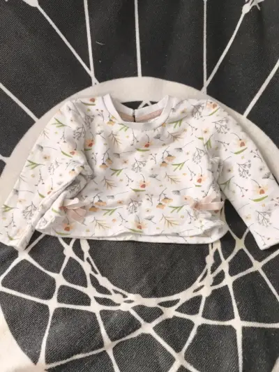 Polerón de bebé con estampado floral - miniatura 1