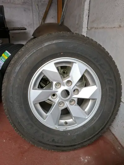 Llanta de aleación con neumático Dunlop - miniatura 1