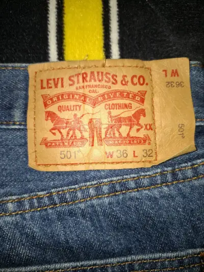 Jeans Levis 501 de mezclilla azul - miniatura 3