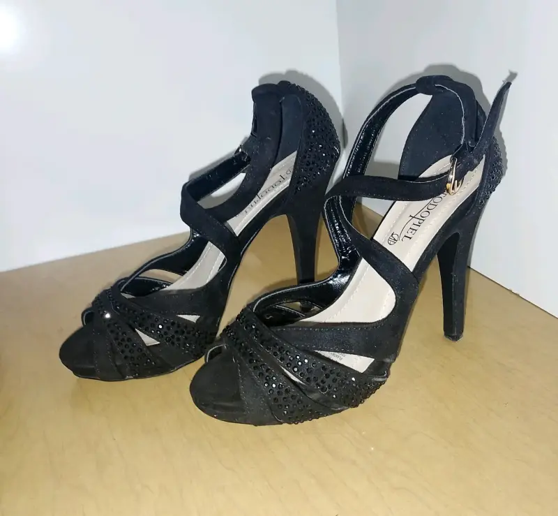 Tacones negros - Todo piel - 1