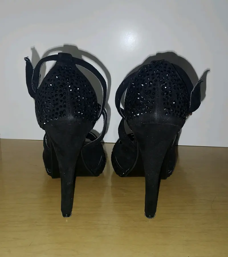 Tacones negros - Todo piel - 4