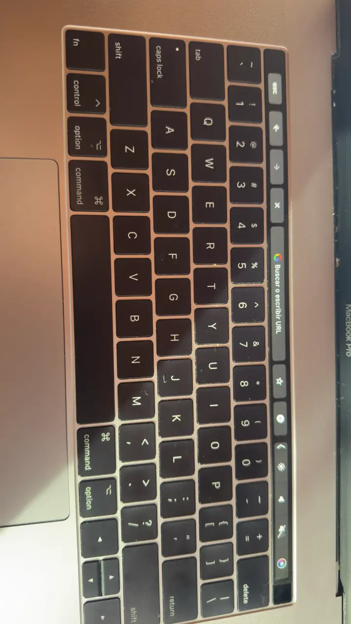 Laptop MacBook Pro 15.4  pulgadas en buen estado - 5