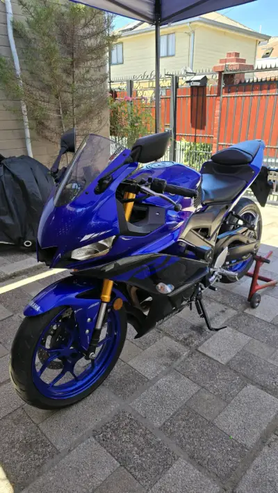 Moto deportiva Yamaha R3-A azul excelente estado - miniatura 1