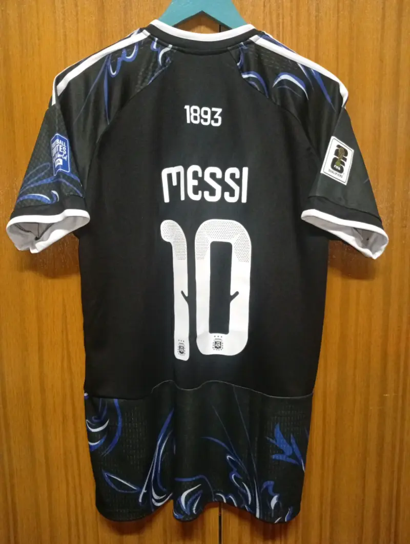 Camiseta Adidas AFA negra con diseño - 3