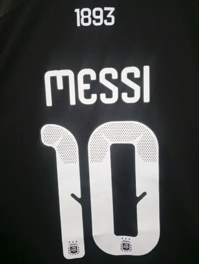 Camiseta Adidas AFA negra con diseño - miniatura 4
