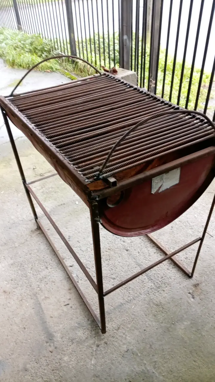 Parrilla de tambor metálica para asados - 2