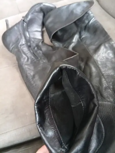 Botas de cuero negras con tacón alto - miniatura 3