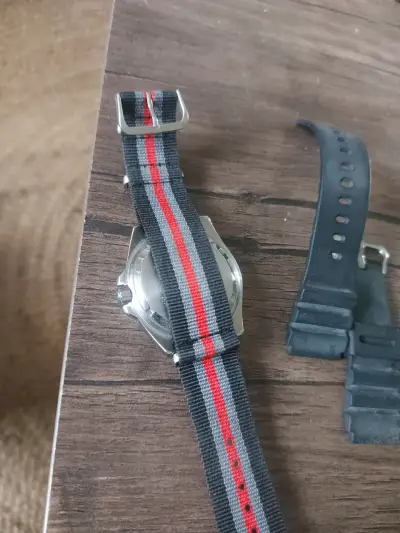 Reloj de pulsera clásico negro casio Marlin - miniatura 4