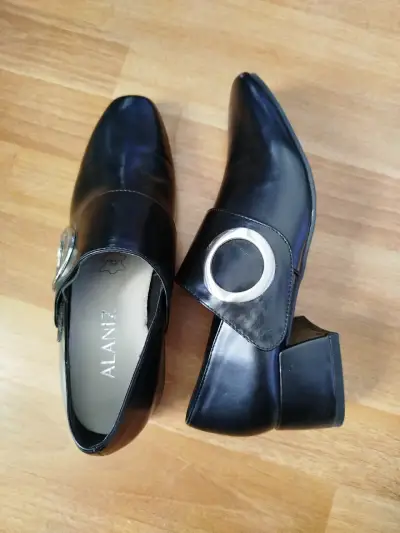 Zapatos de cuero negro Alaniz con hebilla - miniatura 1