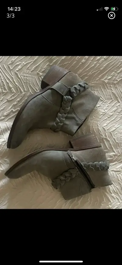 Botines de cuero gris con trenza decorativa - miniatura 3