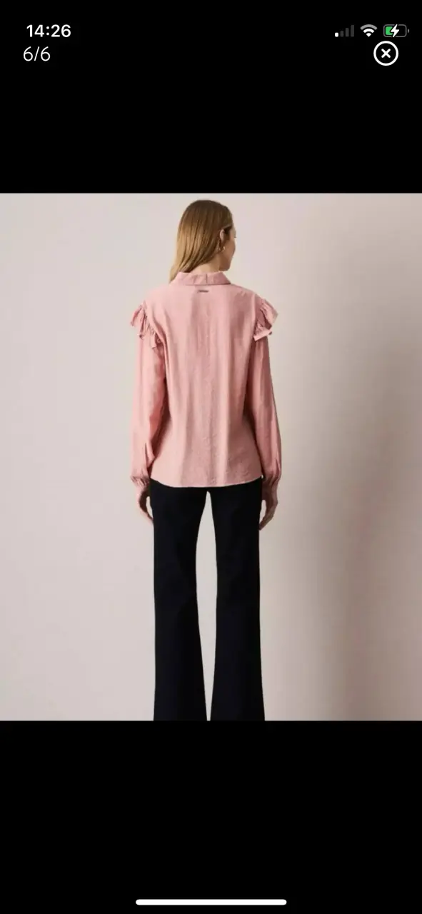 Blusa rosa con volantes para mujer - 2