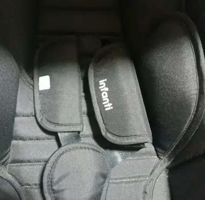 Base de silla de auto para bebé - miniatura 3