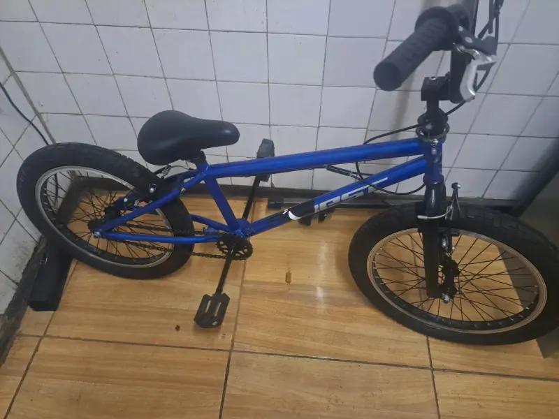 Bicicleta BMX azul para niños - 3