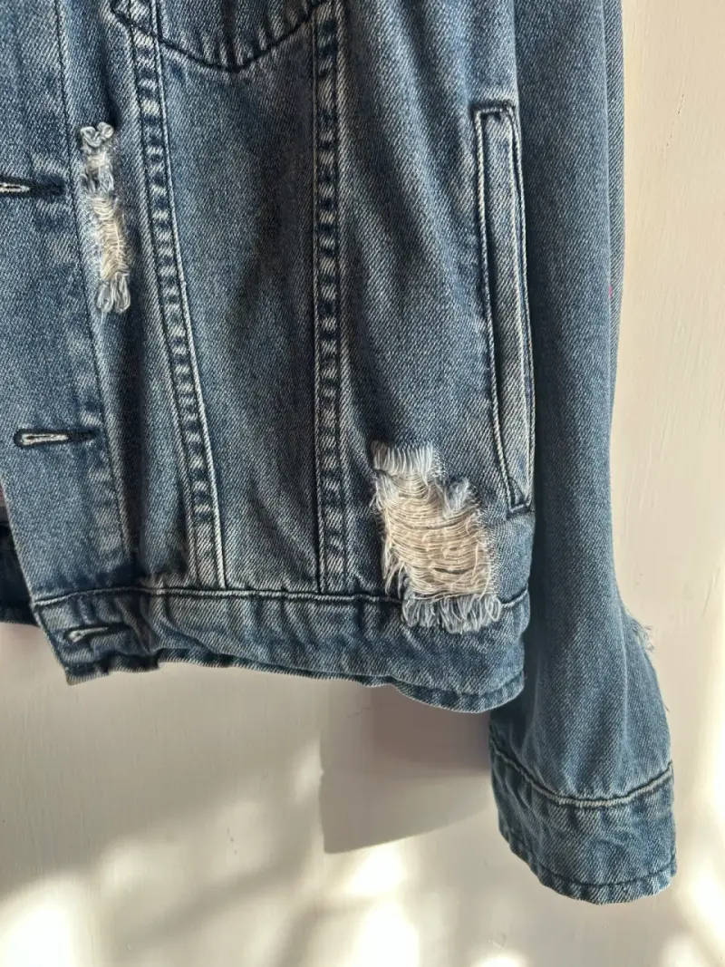 Chaqueta de mezclilla desgastada Icono - 3