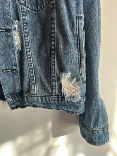 Chaqueta de mezclilla desgastada Icono - miniatura 3