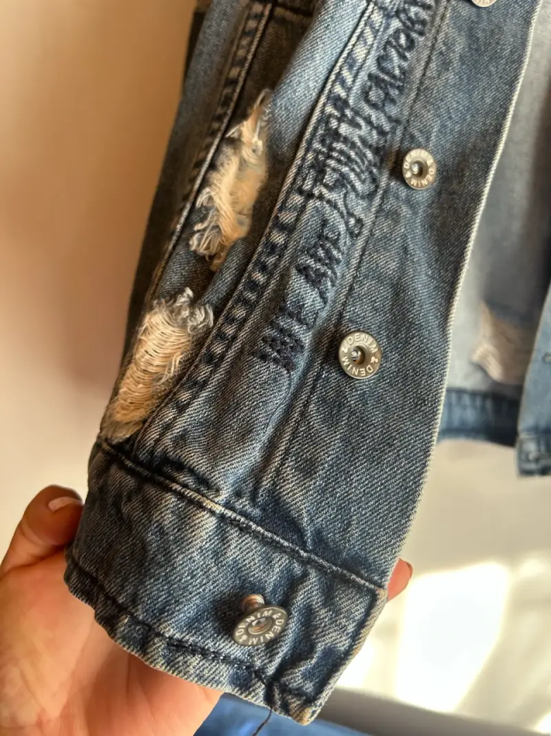 Chaqueta de mezclilla desgastada Icono - 4