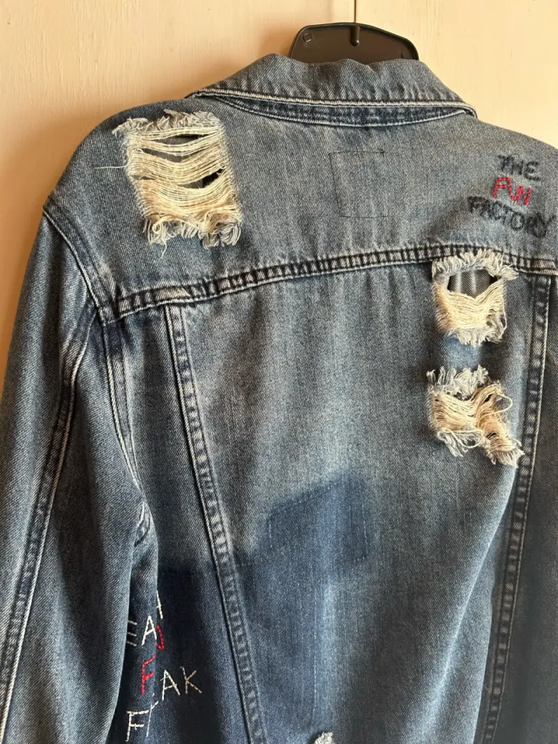 Chaqueta de mezclilla desgastada Icono - 6