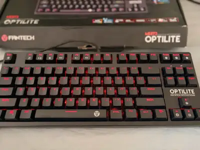 Teclado mecánico Fantech MK872 Optilite RGB - miniatura 1