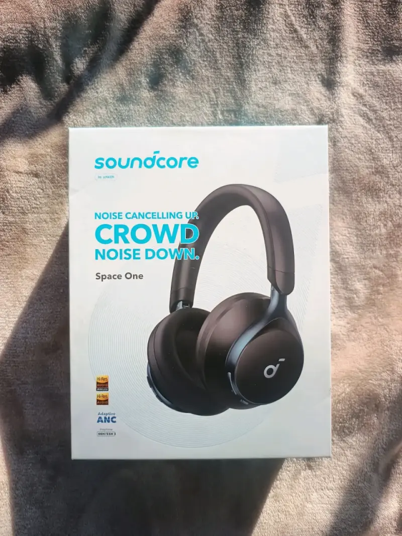 Soundcore Space One + KZ Castor Con Accesorios - 1