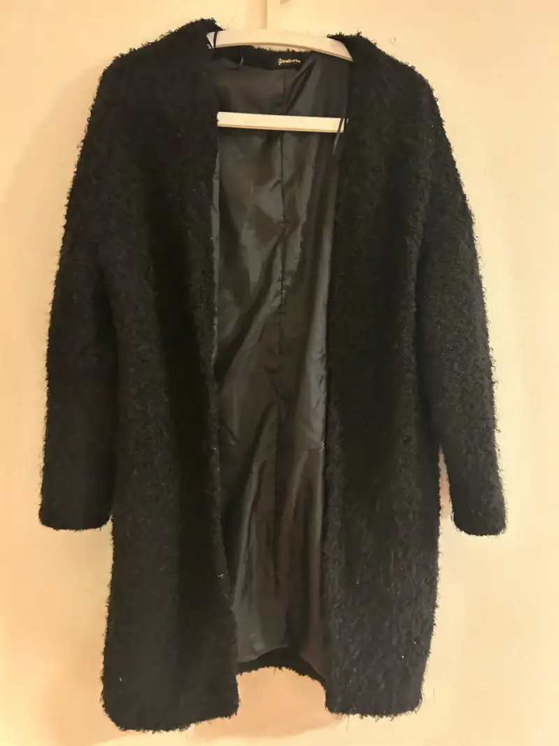 Closet sale, cada prenda a 15,000 - 3
