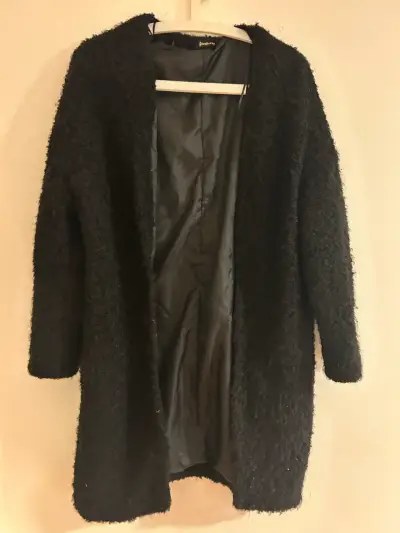 Closet sale, cada prenda a 15,000 - miniatura 3