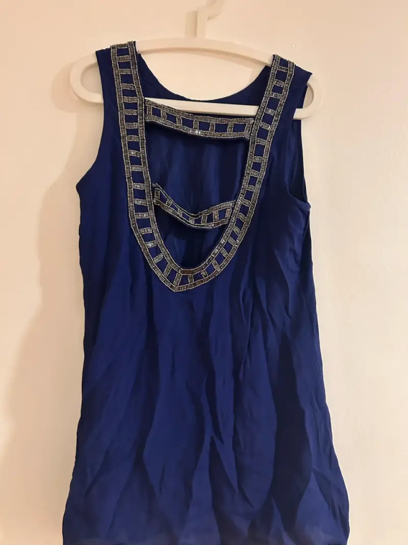 Closet sale cada prenda a 15.000 - 6