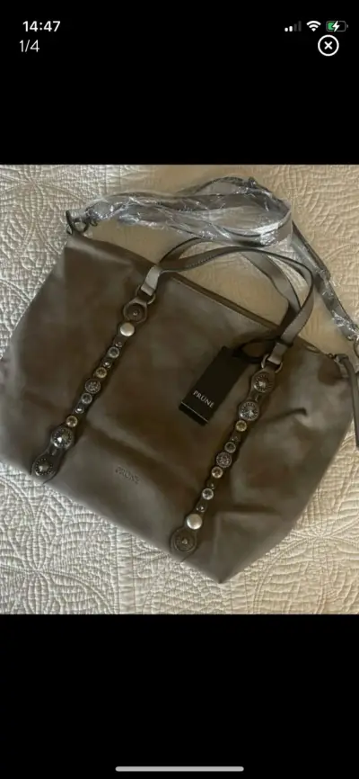 Bolso Prüne gris con detalles metálicos - miniatura 1