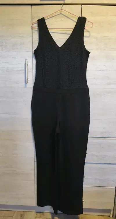 Enterito negro de encaje elegante - miniatura 1