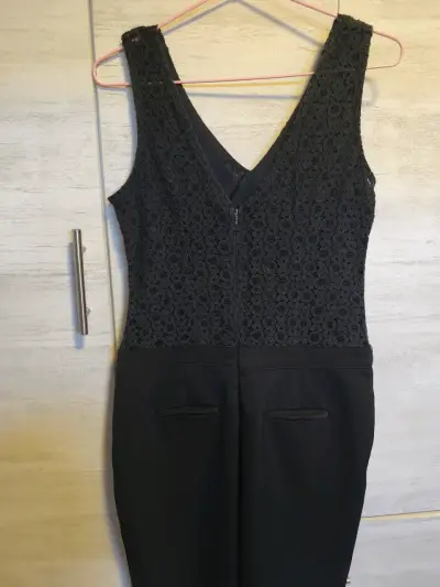 Enterito negro de encaje elegante - miniatura 2