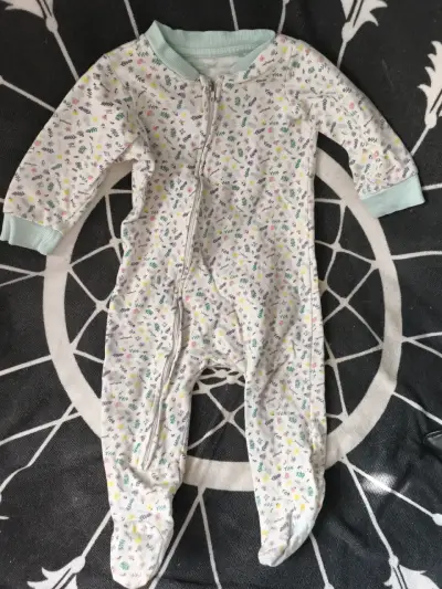 Conjunto de pijamas para bebé - miniatura 4