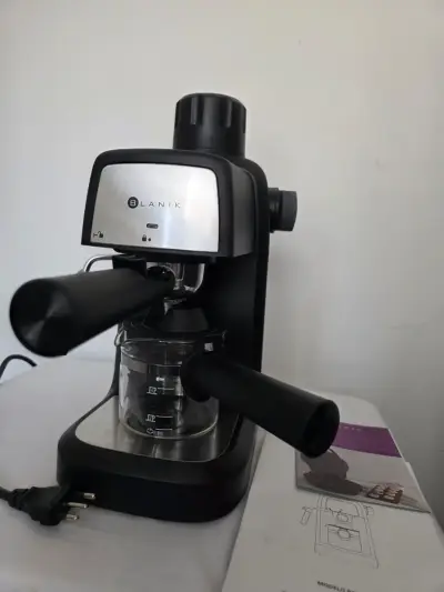 Cafetera Espresso Blanik 800W - miniatura 1