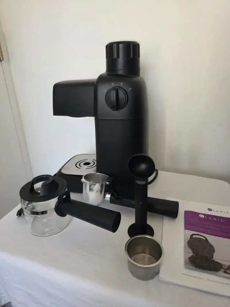 Cafetera Espresso Blanik 800W - 2